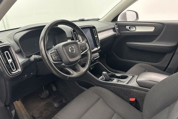 Volvo XC40 D3 Momentum 110 kW image number 12