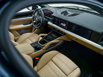 Car image 26