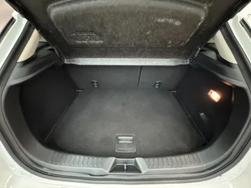 Car image 44