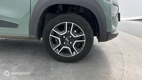 Car image 20