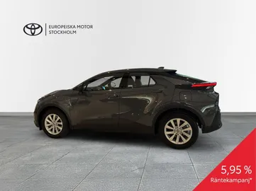 Car image 5
