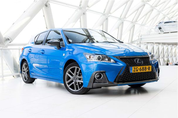 Lexus CT 200h 100 kW image number 15