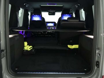 Car image 37