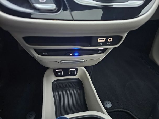 Chrysler Pacifica 219 kW image number 20