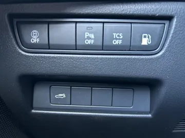 Car image 28