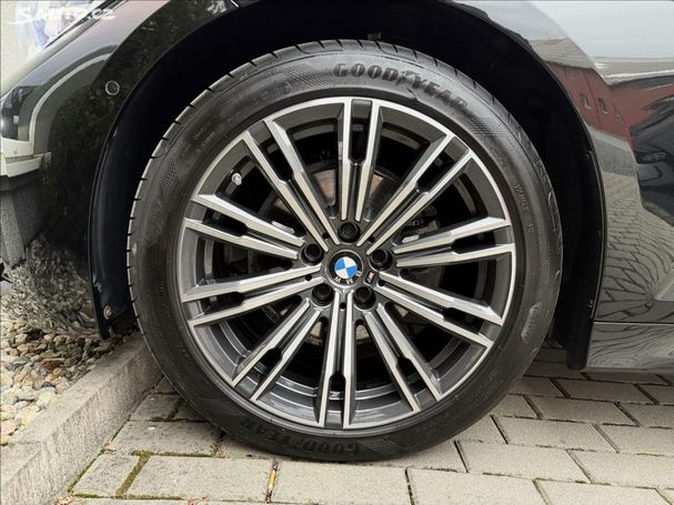 BMW 320d Touring xDrive 140 kW image number 44