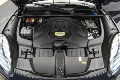 Car image 28