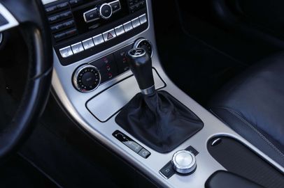 Car image 36