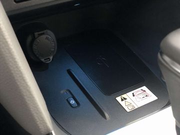 Car image 37