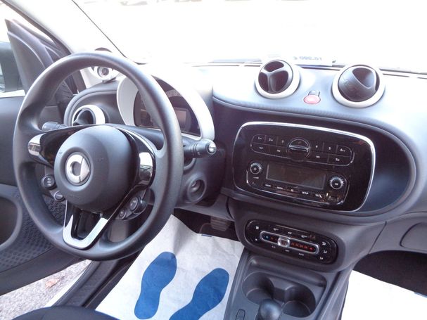 Smart ForTwo coupe EQ 60 kW image number 10