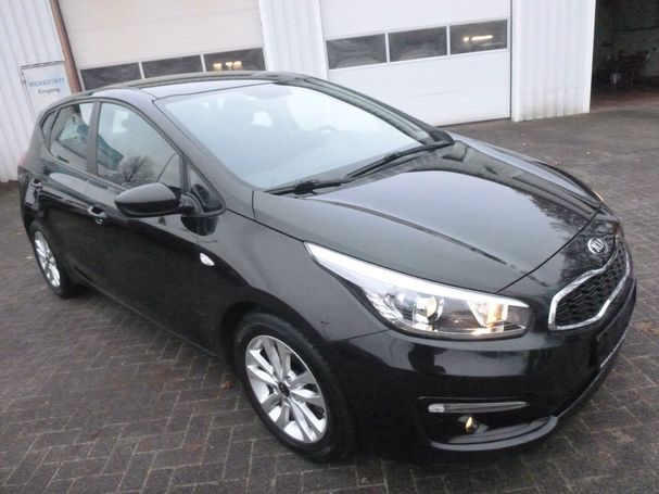 Kia Ceed Edition 7 73 kW image number 2