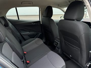 Car image 37