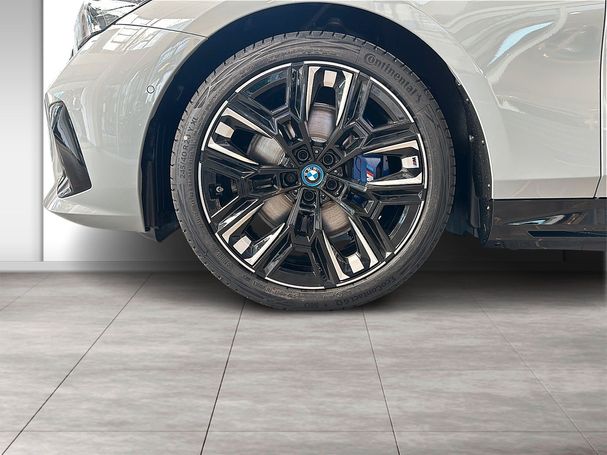 BMW i5 M60 xDrive 442 kW image number 6