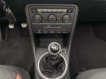 Car image 25