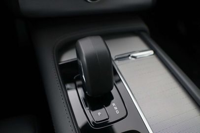 Car image 35