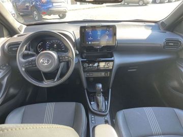 Car image 10