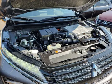 Car image 30