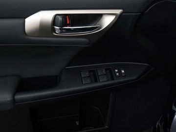 Car image 36