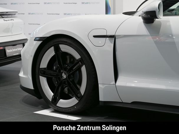 Porsche Taycan 320 kW image number 9