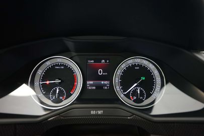 Car image 24