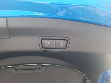 Car image 38