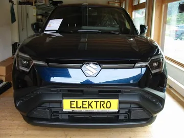 Car image 30