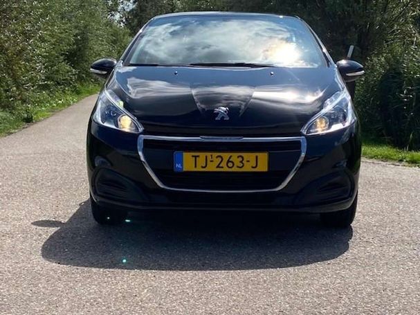 Peugeot 208 PureTech Active 60 kW image number 3