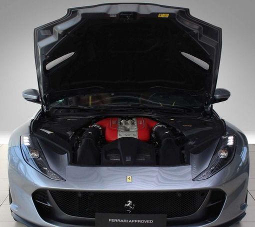 Ferrari 812 Superfast 588 kW image number 9