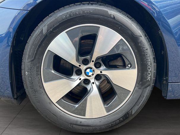 BMW 520d Touring xDrive 140 kW image number 18