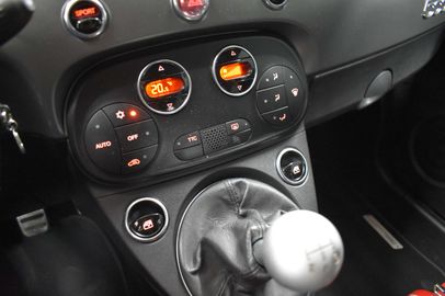 Car image 24