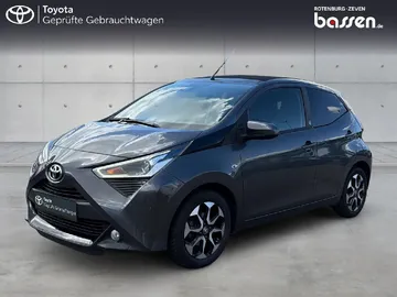 Car image 1