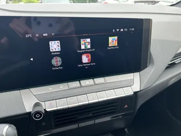 Car image 23