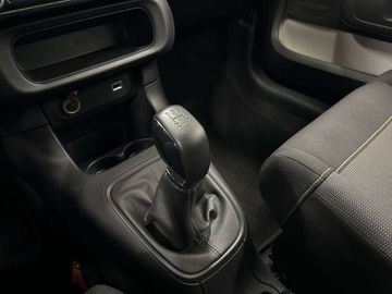 Car image 23