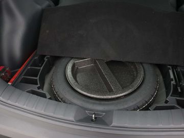 Car image 37