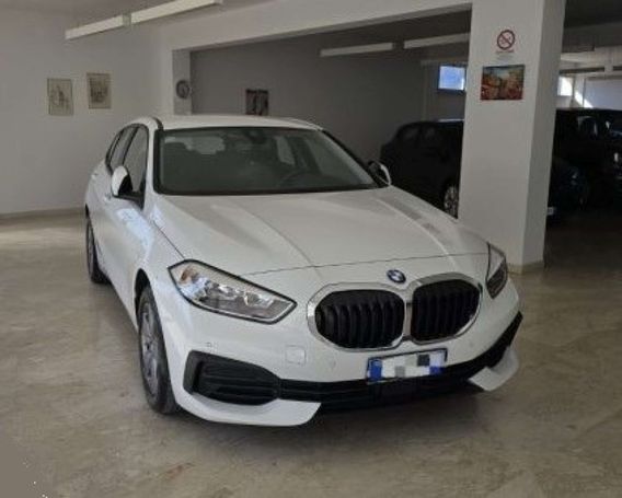 BMW 116d Advantage 85 kW image number 1