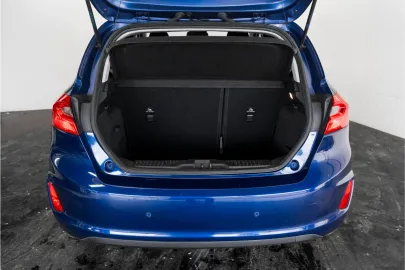 Car image 31