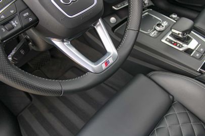 Car image 45