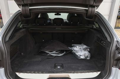 Car image 36