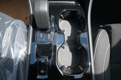 Car image 30