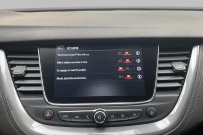 Car image 32