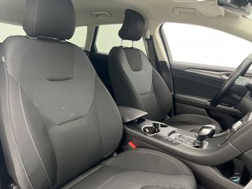 Car image 26