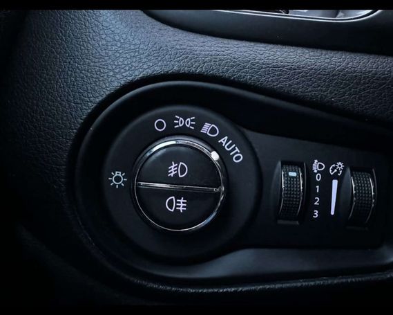 Jeep Renegade 1.6 88 kW image number 18