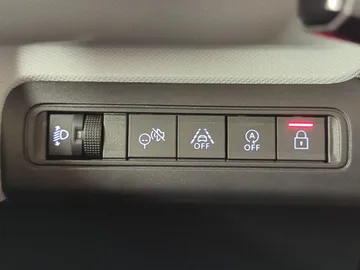 Car image 27