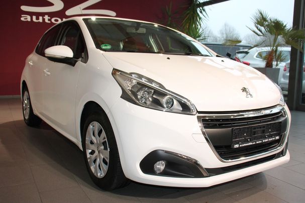 Peugeot 208 61 kW image number 2