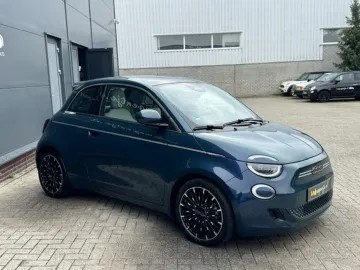 Car image 45