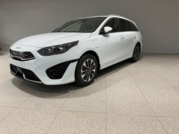 Kia Ceed Plug-in Hybrid 104 kW image number 2