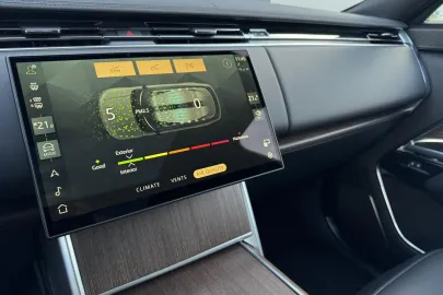 Car image 31