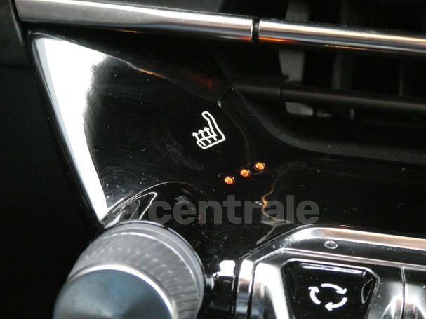 Peugeot 208 PureTech 100 Active 74 kW image number 9