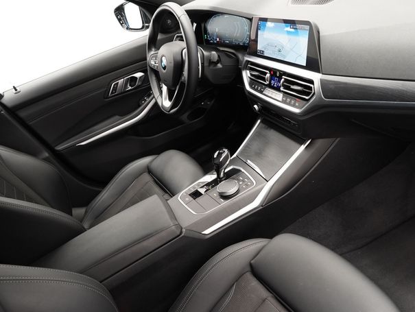 BMW 330 Touring Advantage 185 kW image number 12