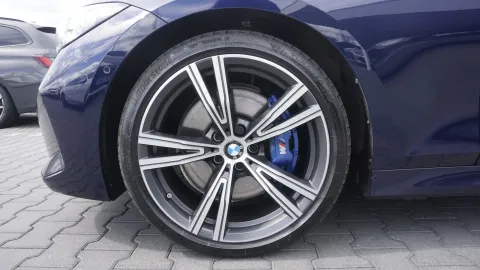 Car image 34